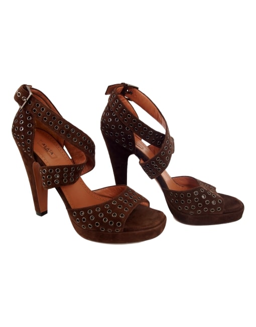 ALAÏA GROMMET SANDALS - eKlozet Luxury Consignment