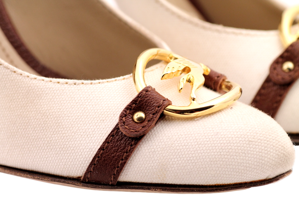 ETRO CREAM AND LEATHER PUMP - eKlozet Luxury Consignment