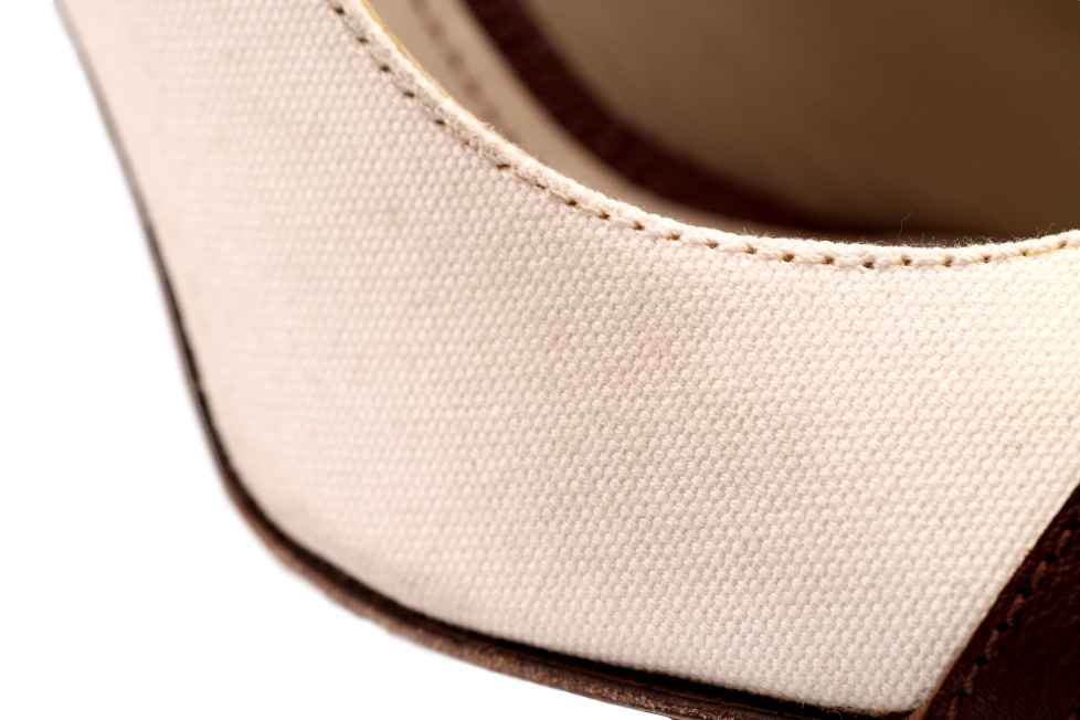 ETRO CREAM AND LEATHER PUMP - eKlozet Luxury Consignment