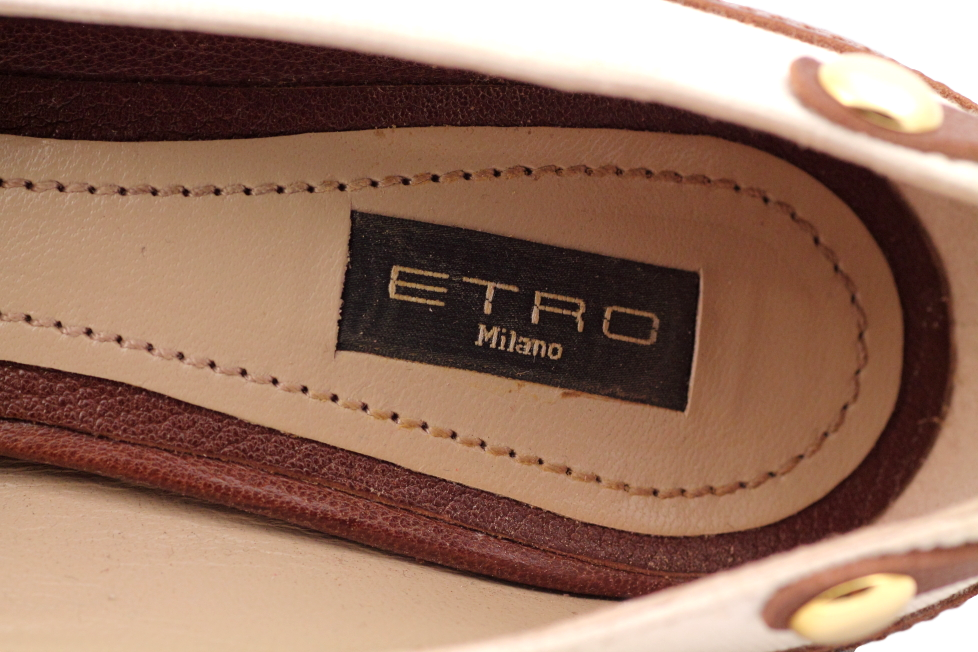 ETRO CREAM AND LEATHER PUMP - eKlozet Luxury Consignment