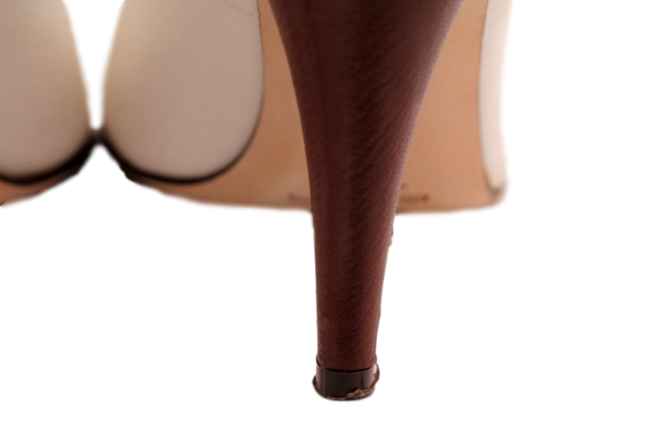 ETRO CREAM AND LEATHER PUMP - eKlozet Luxury Consignment