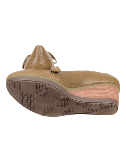 TSUBO Karris Mary Jane Wedge Sole - eKlozet Luxury Consignment Boutique