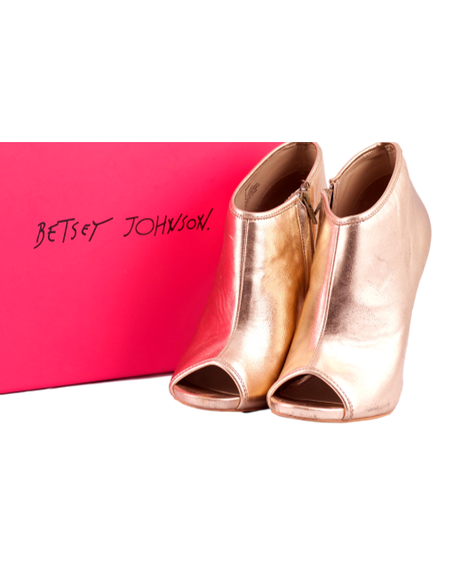 BETSEY JOHNSON MARAH BOOTIES - eKlozet Luxury Consignment