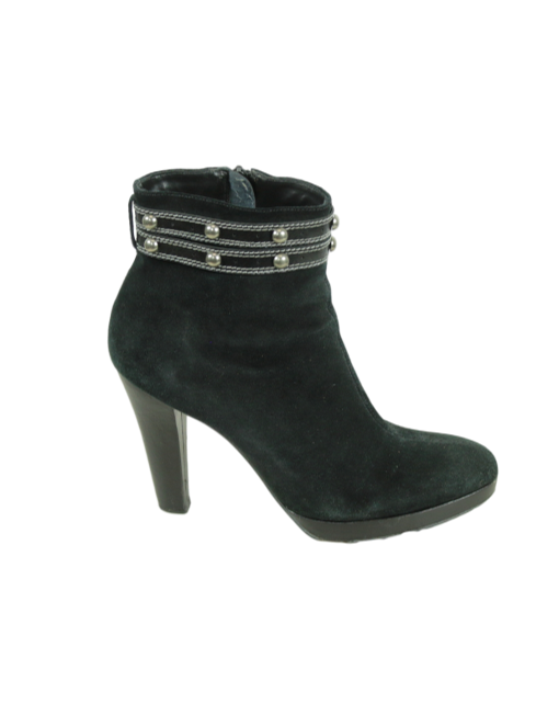 Nicole Miller Suede Ankle Boots - eKlozet Luxury Consignment