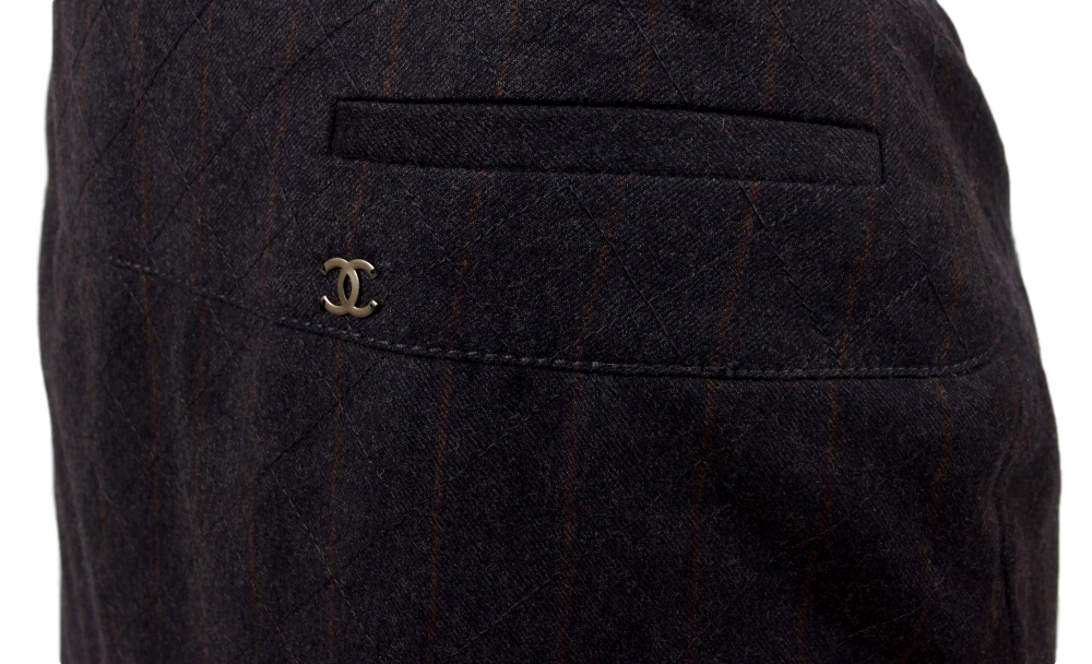 CHANEL WOOL/CASHMERE PENCIL SKIRT - eKlozet Luxury Consignment