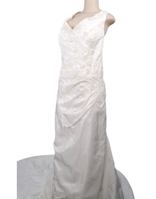 VII Collection Bridal Gown New w/ Tags