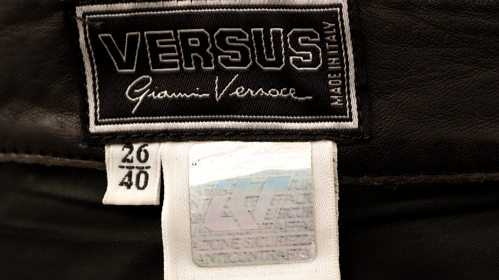 GIANNI VERSACE VERSUS LEATHER SKIRT - eKlozet Luxury Consignment