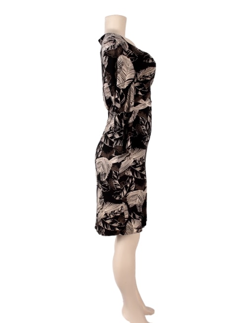 BCBG Knee Length Wrap Dress - eKlozet Luxury Consignment