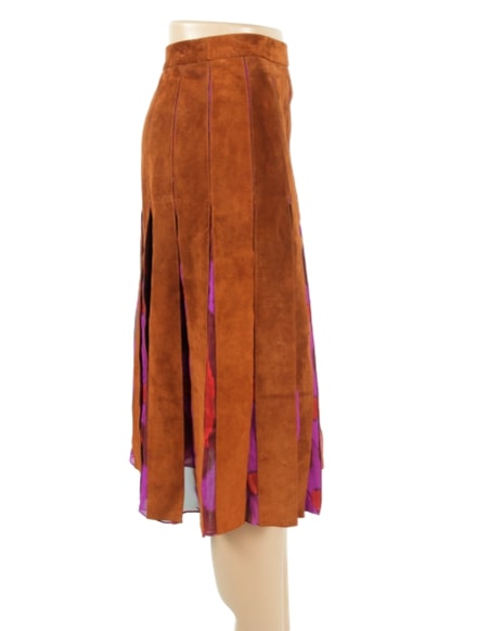 Diane Von Furstenberg Suede Pleated Knee-Length Skirt - eKlozet Luxury Consignment