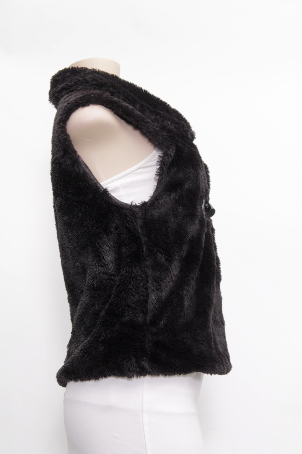 Cejon Faux Fur Vest - eKlozet Luxury Consignment