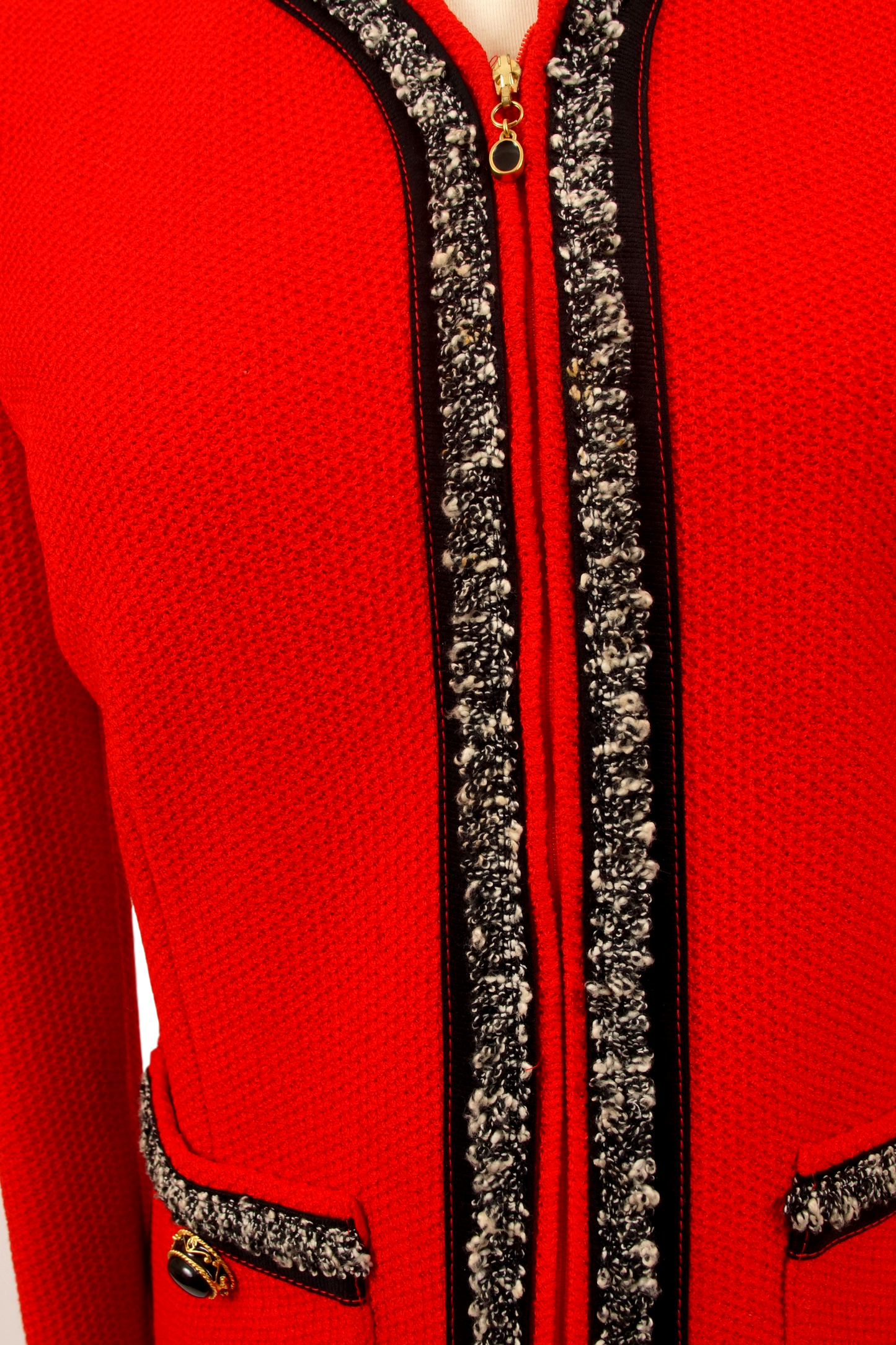 ST. JOHN COLLECTION RED COLLARLESS JACKET - eKlozet Luxury Consignment