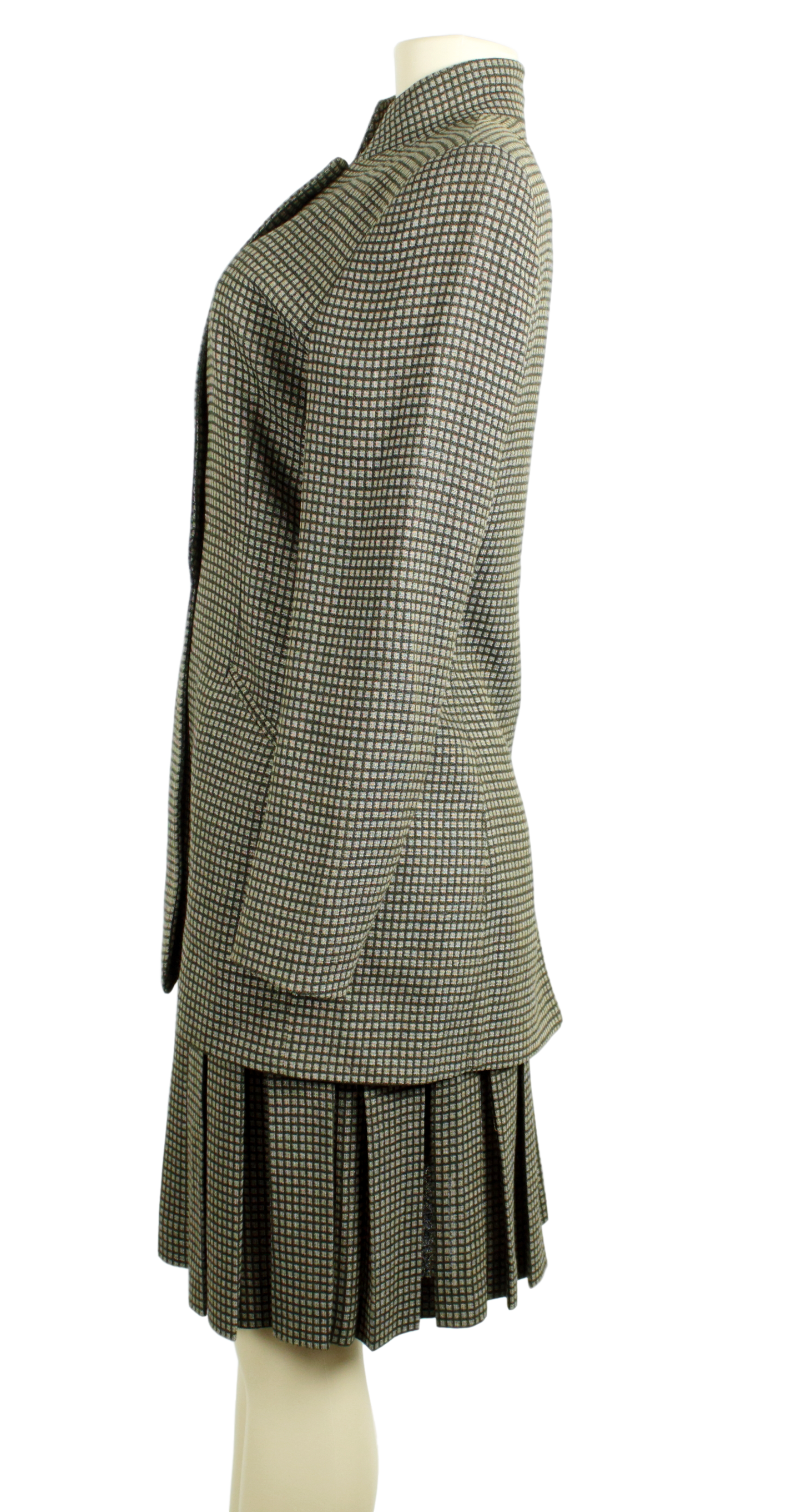 Georgio Armani Crew Neck Skirt Suit - eKlozet Luxury Consignment