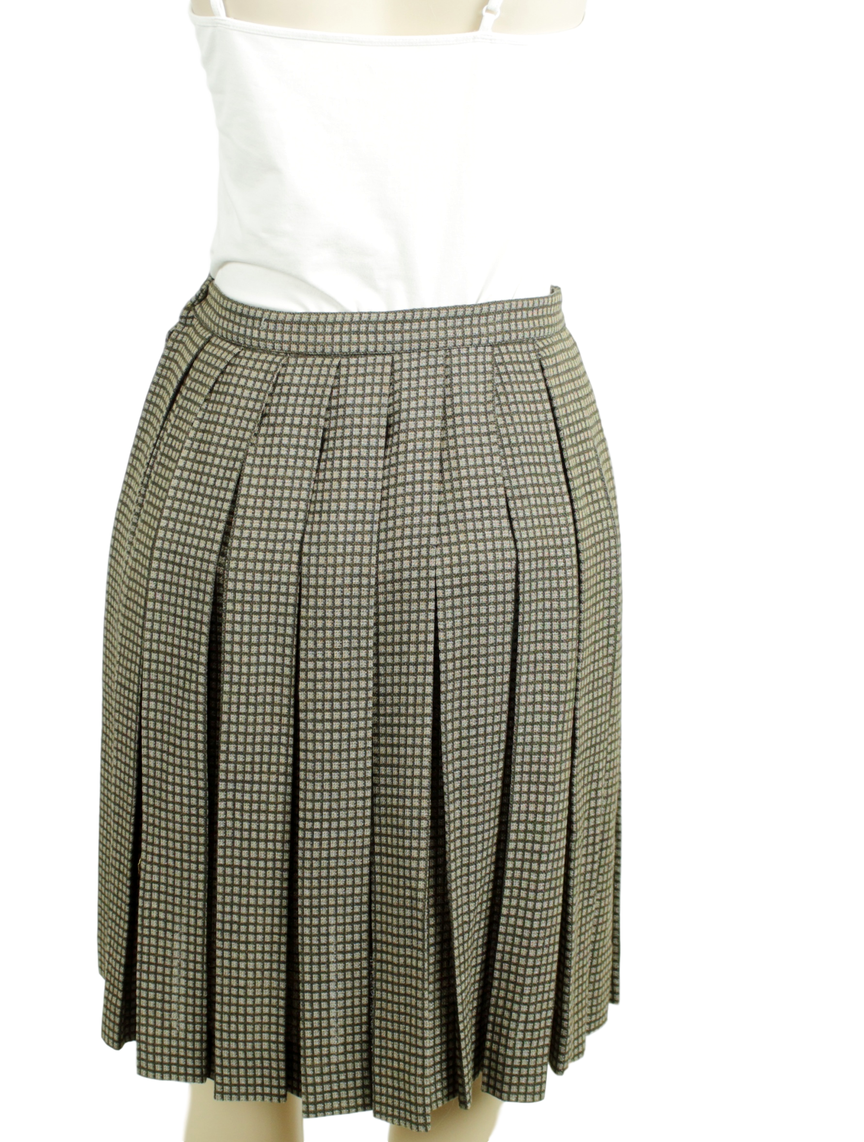 Georgio Armani Crew Neck Skirt Suit - eKlozet Luxury Consignment