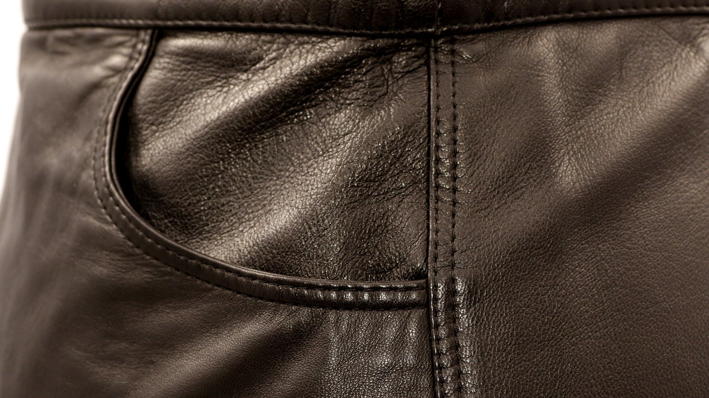 GIANNI VERSACE VERSUS LEATHER SKIRT - eKlozet Luxury Consignment